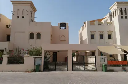فيلا - 5 غرف نوم - 6 حمامات للايجار في فلل قرية الحمرا - قرية الحمرا - رأس الخيمة