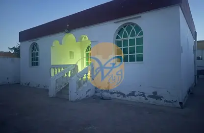 Villa - 3 Bedrooms - 4 Bathrooms for rent in Khuzam - Ras Al Khaimah