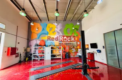 Warehouse - Studio - 1 Bathroom for rent in Al Quoz Industrial Area 4 - Al Quoz Industrial Area - Al Quoz - Dubai