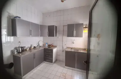 شقة - 3 غرف نوم - 4 حمامات للبيع في المجاز 3 - المجاز - الشارقة