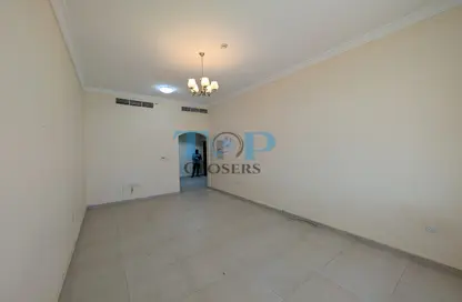 Apartment - 1 Bedroom - 2 Bathrooms for rent in Al Khrais - Al Jimi - Al Ain