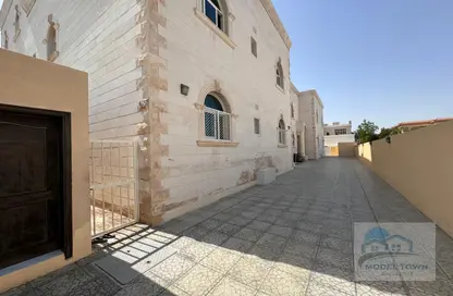شقة - 3 غرف نوم - 4 حمامات للايجار في مدينة محمد بن زايد - أبوظبي