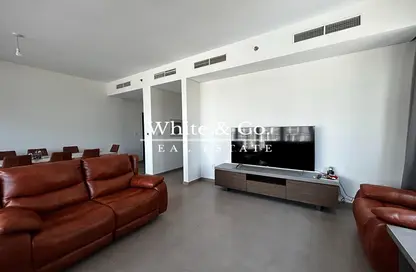 Living Room image for: Apartment - 3 Bedrooms - 4 Bathrooms for rent in Park Heights 2 - Park Heights - Dubai Hills Estate - Dubai, Image 1