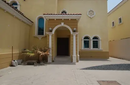 Villa - 3 Bedrooms - 5 Bathrooms for rent in Legacy - Jumeirah Park - Dubai