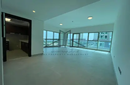 Empty Room image for: Apartment - 1 Bathroom for rent in Al Raha Beach - Abu Dhabi, Image 1
