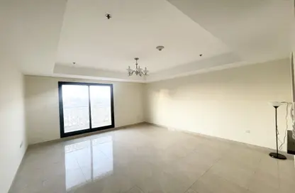 شقة - غرفة نوم - 2 حمامات للايجار في أبراج رياح - الجداف - دبي