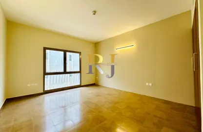 Apartment - Studio - 1 Bathroom for rent in Mankhool Building - Mankhool - Bur Dubai - Dubai