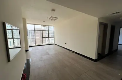 Apartment - 3 Bedrooms - 3 Bathrooms for rent in Al Mamzar - Al Mamzar - Sharjah - Sharjah