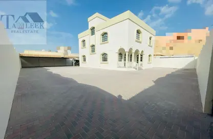 Villa - Studio - 7 Bathrooms for rent in Al Rawda 2 - Al Rawda - Ajman