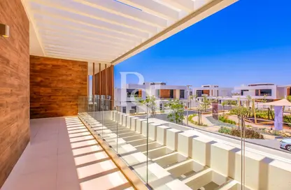 Villa - 5 Bedrooms - 6 Bathrooms for sale in West Yas - Yas Island - Abu Dhabi