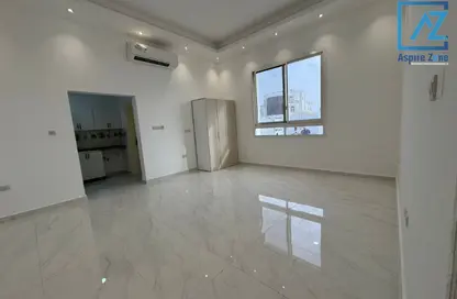 شقة - 1 حمام للايجار في مدينة الرياض - أبوظبي