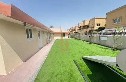 Villa - 4 Bedrooms - 4 Bathrooms for rent in Jumeirah 1 Villas - Jumeirah 1 - Jumeirah - Dubai