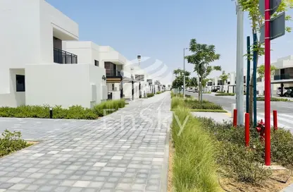 Villa - 4 Bedrooms - 5 Bathrooms for rent in Noya 2 - Noya - Yas Island - Abu Dhabi