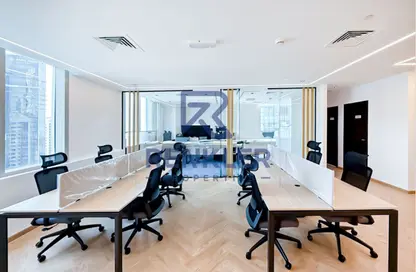 مكتب - استوديو - 1 حمام للايجار في القمة - الخليج التجاري - دبي
