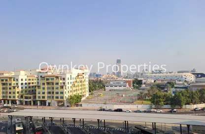 Apartment - 3 Bedrooms - 3 Bathrooms for rent in Al Fajer Complex (Bena Complex) - Oud Metha - Bur Dubai - Dubai