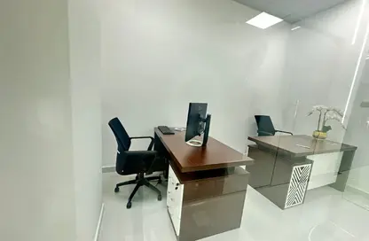 Office Space - Studio - 1 Bathroom for rent in Red Avenue - Al Garhoud - Dubai