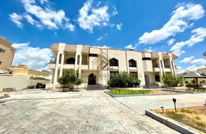 Villa - 7 Bedrooms - 7+ Bathrooms for rent in Khalifa City - Abu Dhabi