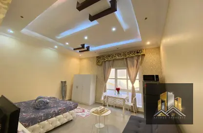 Room / Bedroom image for: Apartment - 1 Bathroom for rent in Villa Compound - Khalifa City - Abu Dhabi, Image 1