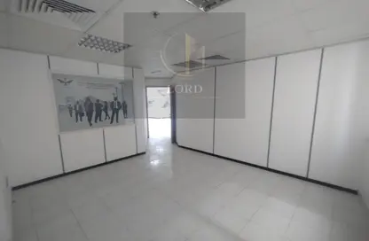 Office Space - Studio - 1 Bathroom for rent in Khalifa Street - Abu Dhabi