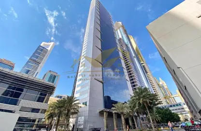 Apartment - 3 Bedrooms - 2 Bathrooms for rent in 21st Century Tower - Sheikh Zayed Road - Dubai