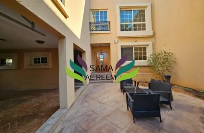 Villa - 4 Bedrooms - 4 Bathrooms for rent in Umm Suqeim 2 Villas - Umm Suqeim 2 - Umm Suqeim - Dubai