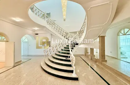 Villa - 5 Bedrooms - 7 Bathrooms for rent in Jumeirah 1 Villas - Jumeirah 1 - Jumeirah - Dubai