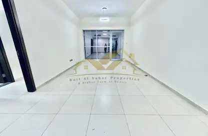 Apartment - 1 Bedroom - 2 Bathrooms for rent in Jumeirah Garden City - Al Satwa - Dubai