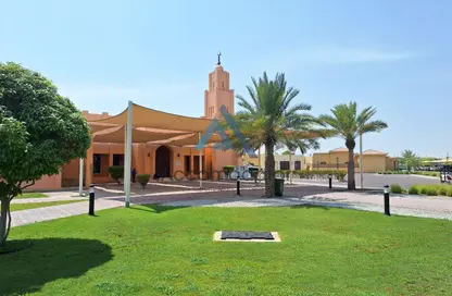 Apartment - 3 Bedrooms - 4 Bathrooms for rent in Sas Al Nakheel - Abu Dhabi