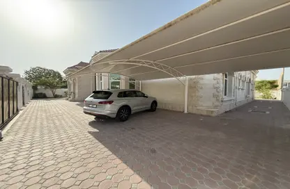 Villa - 3 Bedrooms - 5 Bathrooms for rent in Al Khawaneej 1 - Al Khawaneej - Dubai