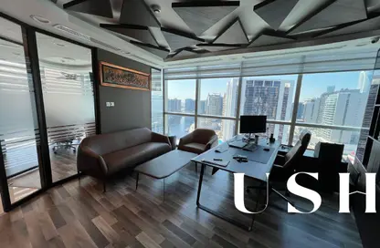 مكتب - استوديو للايجار في B2B  برج - الخليج التجاري - دبي