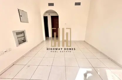 شقة - 3 غرف نوم - 2 حمامات للايجار في بناية مويليح 3 - مويلح - الشارقة