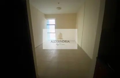 Apartment - Studio - 1 Bathroom for rent in Al Shaiba Building - Dubai Outsource Zone - Dubai