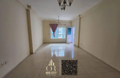 شقة - غرفة نوم - 2 حمامات للايجار في أورينت تاور 2 - أورينت تاور - البستان - عجمان
