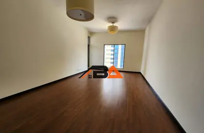 Apartment - 1 Bedroom - 2 Bathrooms for rent in Green Lakes Towers - JLT Cluster S - Jumeirah Lake Towers - Dubai