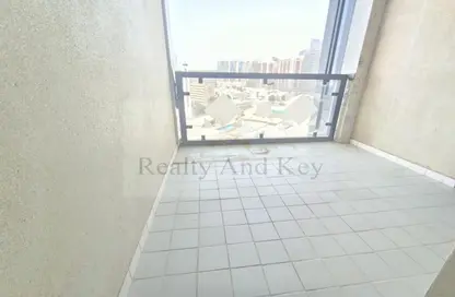 Apartment - 3 Bedrooms - 5 Bathrooms for rent in Sheleila Tower - Al Khalidiya - Abu Dhabi