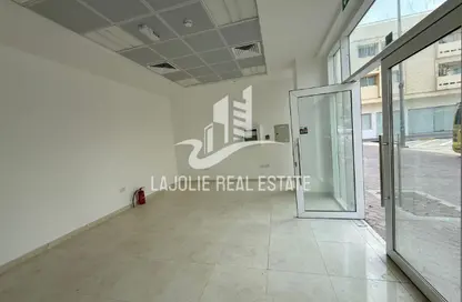 Shop - Studio - 2 Bathrooms for rent in Al Khalidiya - Abu Dhabi