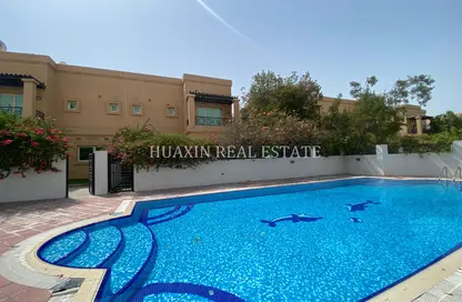 Villa - 4 Bedrooms - 4 Bathrooms for rent in Jumeirah 2 Villas - Jumeirah 2 - Jumeirah - Dubai