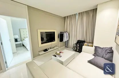 شقة - غرفة نوم - 2 حمامات للبيع في داماك ميزون ذو فوغ - الخليج التجاري - دبي