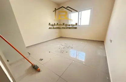 Apartment - 1 Bedroom - 2 Bathrooms for rent in Al Jurf 2 - Al Jurf - Ajman Downtown - Ajman