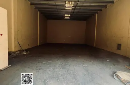 Warehouse - Studio for rent in Umm Dir - Umm Al Quwain