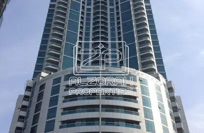 شقة - 2 غرف نوم - 2 حمامات للبيع في برج الكورنيش - طريق كورنيش عجمان - عجمان