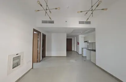 Apartment - 1 Bedroom - 1 Bathroom for rent in Binghatti Point - Dubai Silicon Oasis - Dubai