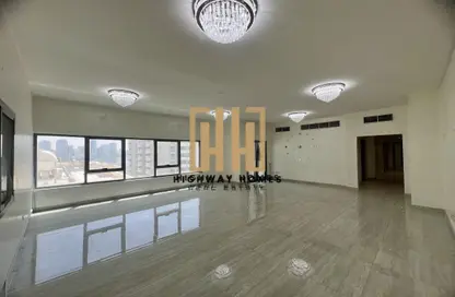 Apartment - 3 Bedrooms - 4 Bathrooms for rent in Al Majaz 3 - Al Majaz - Sharjah