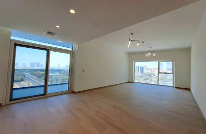 Apartment - 2 Bedrooms - 3 Bathrooms for rent in Al Jadaf Building - Al Jaddaf - Dubai