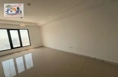 Apartment - 3 Bedrooms - 3 Bathrooms for rent in Gulfa Towers - Al Rashidiya 1 - Al Rashidiya - Ajman
