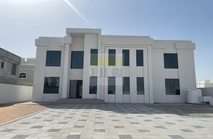 فيلا - 8 غرف نوم - 8 حمامات للايجار في مدينة الرياض - أبوظبي