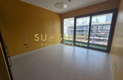 Apartment - 1 Bedroom - 2 Bathrooms for rent in Bahwan Tower Downtown - Downtown Dubai - Dubai