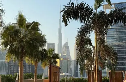 شقة - غرفة نوم - 1 حمام للبيع في رأسًا على عقب - الخليج التجاري - دبي
