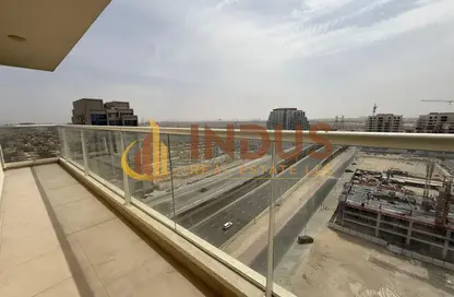 شقة - 2 غرف نوم - 3 حمامات للبيع في عزيزي بلازا - الفرجان - دبي