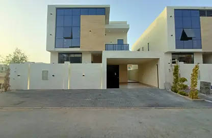 Villa - 5 Bedrooms - 6 Bathrooms for sale in Al Yasmeen 1 - Al Yasmeen - Ajman